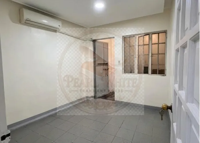 بيت ضيافة Cozy Staycation House مانيلا